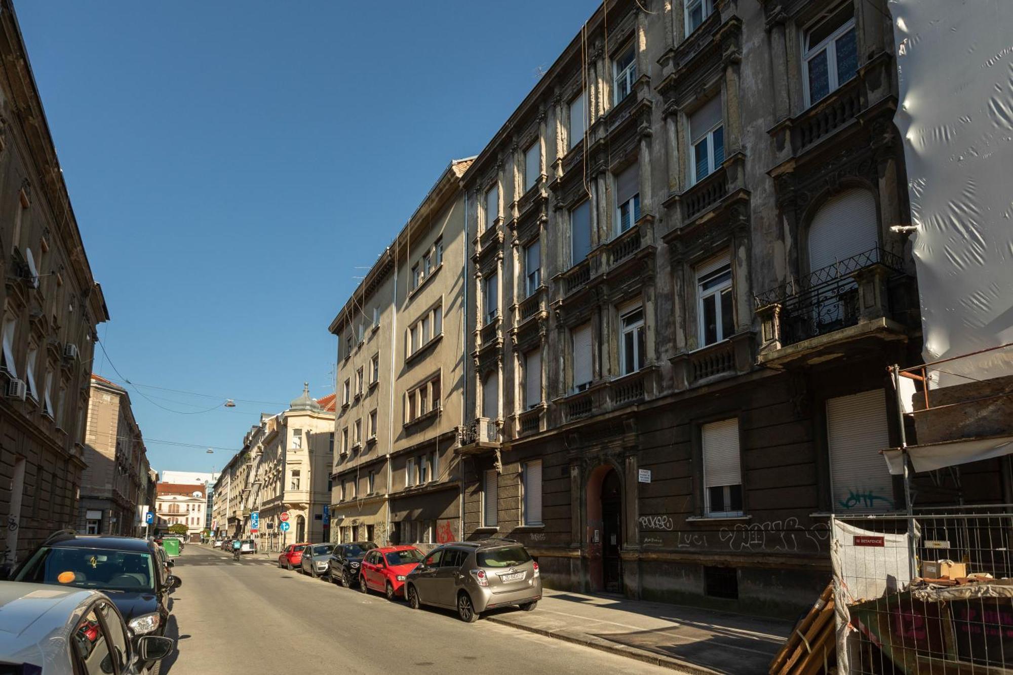 Design And Modern Apartments In Heart Of Загреб Екстериор снимка
