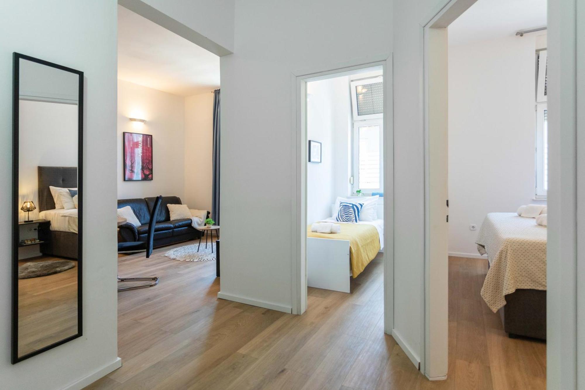 Design And Modern Apartments In Heart Of Загреб Екстериор снимка