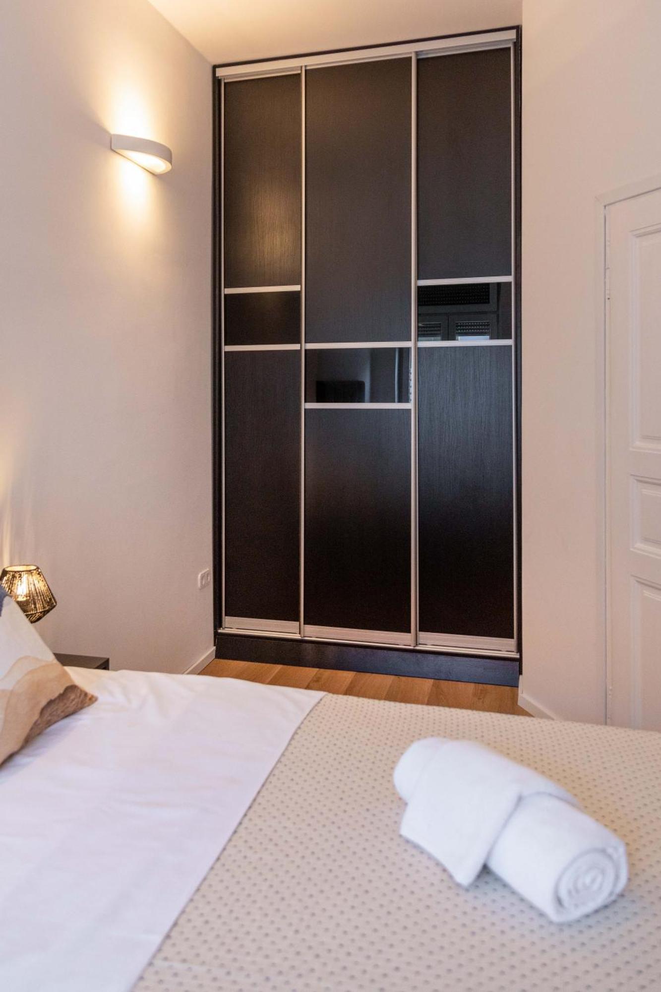 Design And Modern Apartments In Heart Of Загреб Екстериор снимка